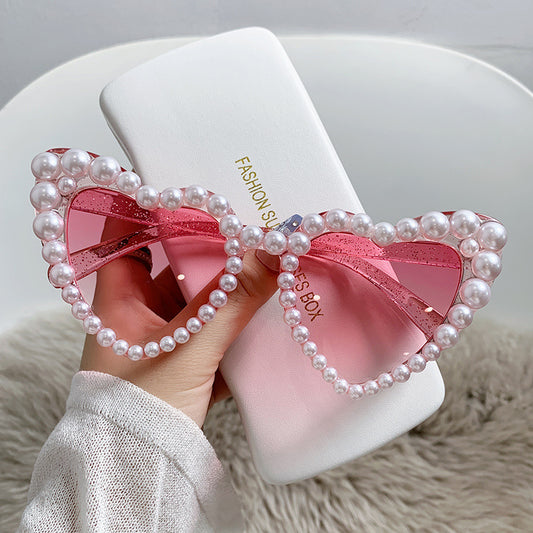 Women's fashion glasses 2022跨境大框架歪心欧美镶珍珠太阳镜桃心爱心女士墨镜防紫外线