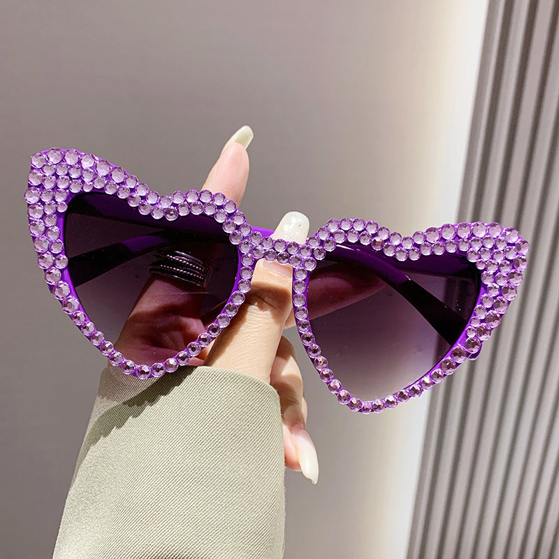 Women's fashion glasses 跨境复古大框架欧美镶钻太阳镜桃心爱心墨镜女士金属铰链个性眼镜