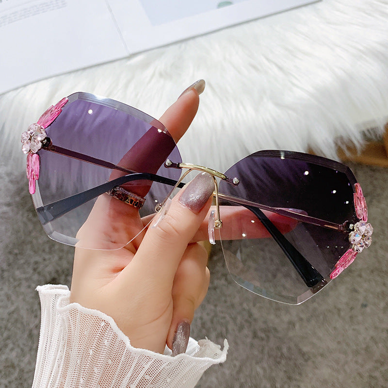 Women's fashion glasses 时尚跨境2024新款墨镜女水钻大脸显瘦网红防紫外线太阳眼镜潮款