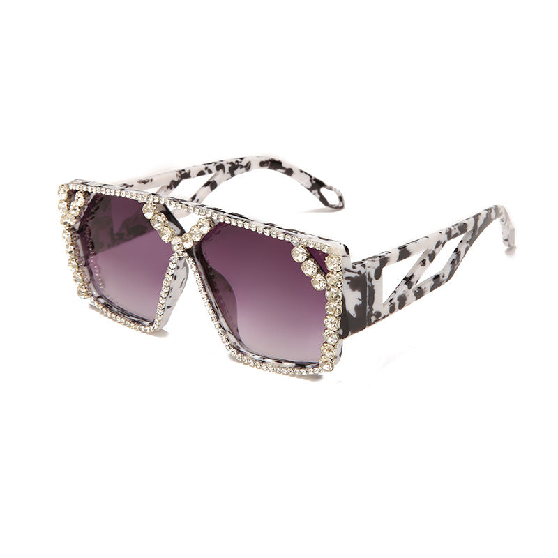 European and American personality large frame diamond sunglasses, exaggerated round face, UV resistant sunglasses, large box outdoor sunglasses for women