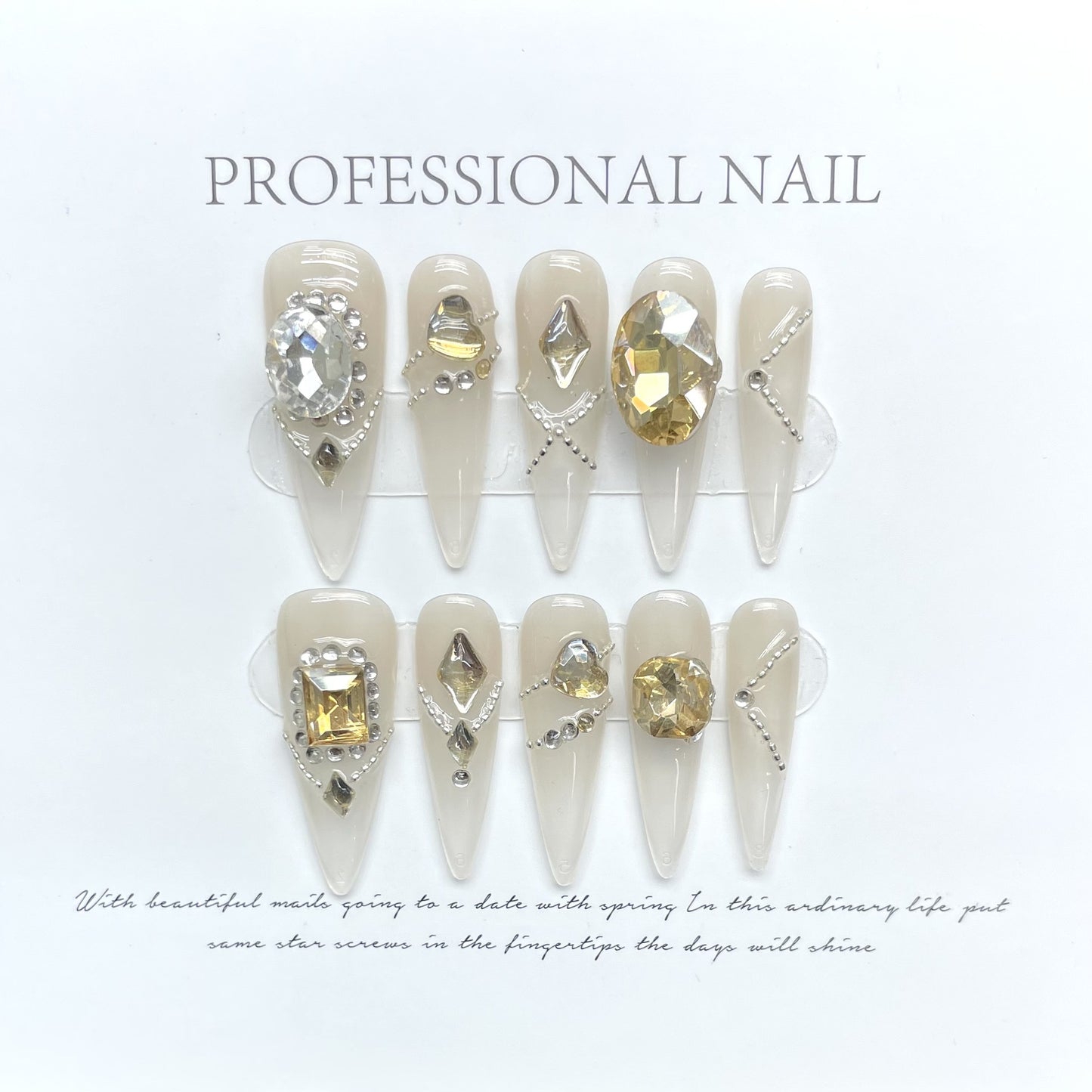(reusable nail)Handmade Armor Wearing Steel Ball Tassels Full of Diamonds Holiday Princess Champagne Gold Noble Diamond Sparkling Details Wearing Armor