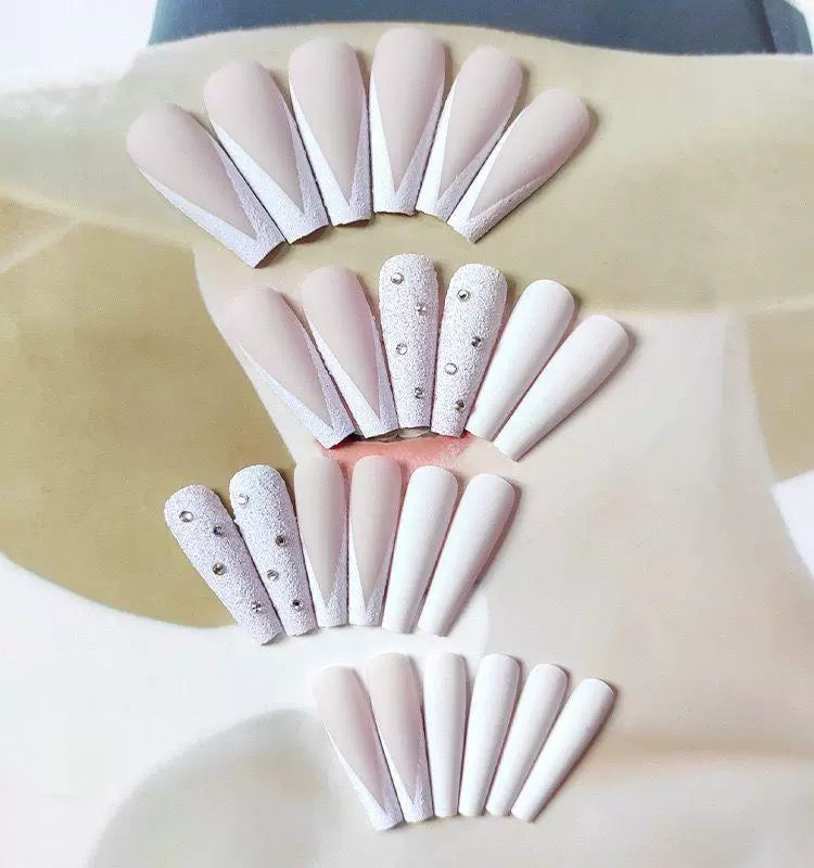 (Hand made nail) European and American long wearable nail patches, fake nail patches, student detachable internet celebrity ballet armor