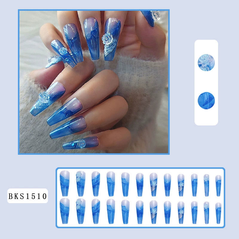 (Hand made nail) European and American long INS style wearable nail patches, fake nail patches, diamond flame heart nail patches, finished product
