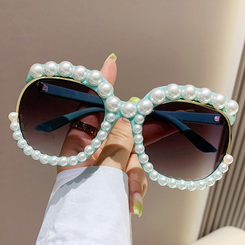 Women's fashion glasses 欧美跨境2023新款镶珍珠无框太阳镜女时尚个性夸张影楼拍照墨镜