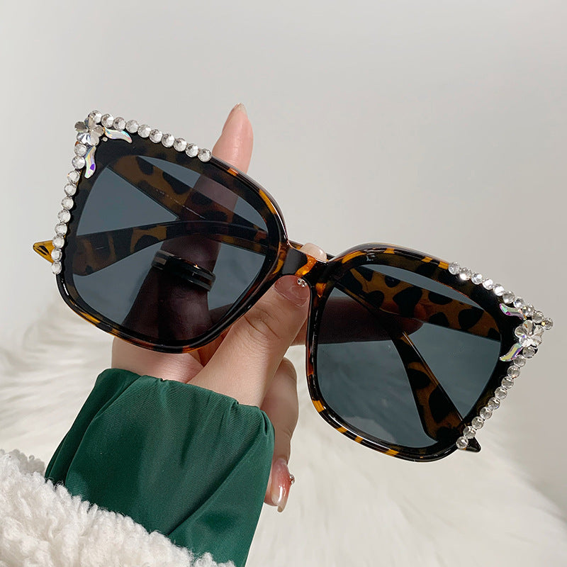 Women's fashion glasses 新款GM墨镜女网红同款直播爆款镶钻太阳镜时尚防紫外线太阳镜批发