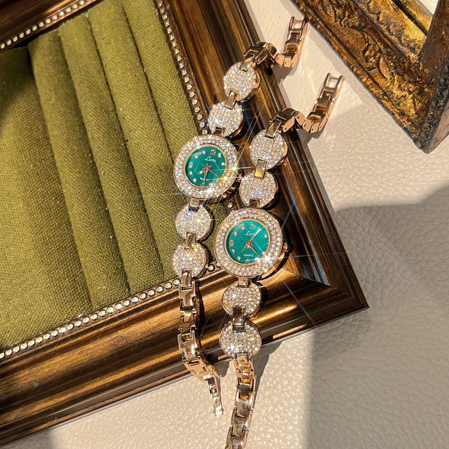 Fashion women's watchLsvtr Light Luxury Grandmother Green Niche High Sense Vintage Bracelet Women's Watch Good-looking Fashion Ladies Watch