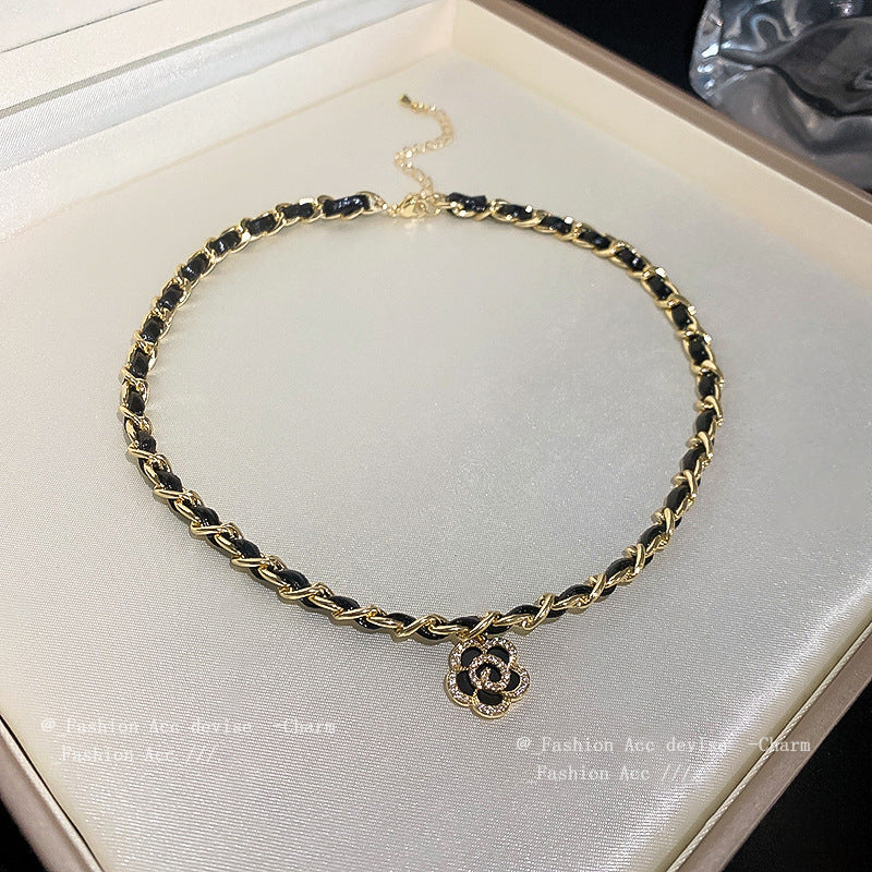 真金电镀锆石花朵皮革缠绕项链ins时尚轻奢颈链气质百搭项饰批发