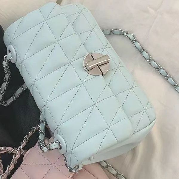 Dopamine Bag Free shipping Tattoo Versatile messenger bag women's 2023 new women's bag chain dopamine bag small square bag commuter underarm bag chain