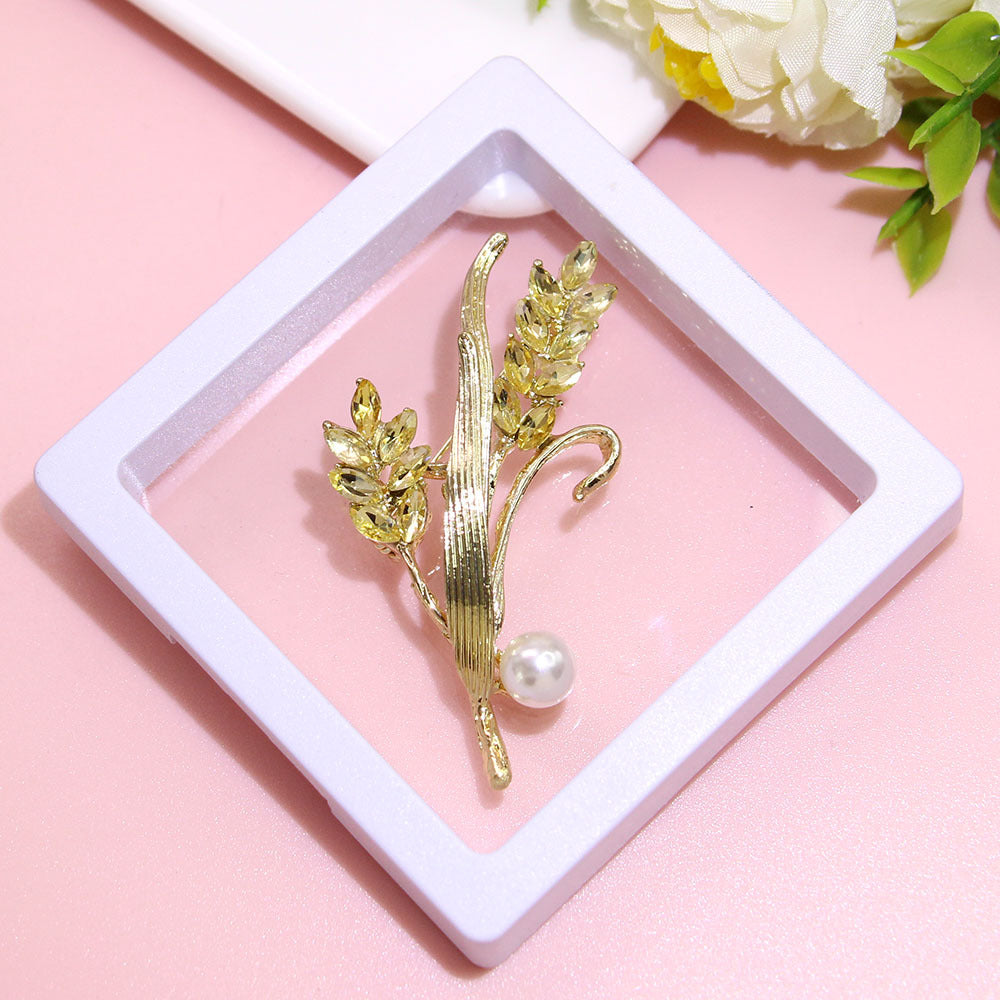 配饰胸针欧美高级感小众胸针女时尚高档珍珠胸花防走光蝴蝶收腰别针丝巾扣