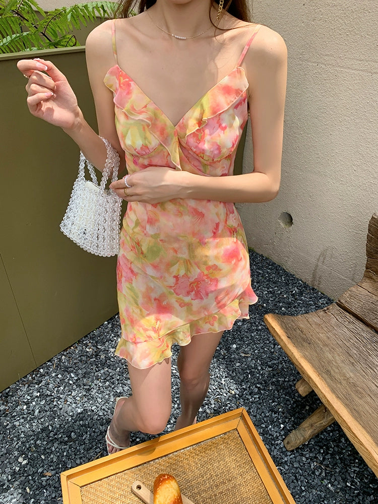 Fashion women's wear French Fairy Floral Strap Dress Women's Small Pure Sexy Beautiful Seaside Vacation Beach Short Skirt