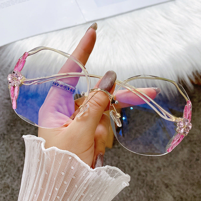 Women's fashion glasses 镶钻墨镜女夏潮无框钻石切边防紫外线太阳镜时尚优雅圆脸显瘦眼镜
