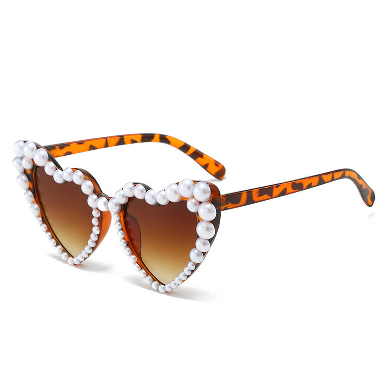 Women's fashion glasses 2023爆款心形珍珠太阳镜 个性百搭心形喜欢网红奢华甜美爱心墨镜
