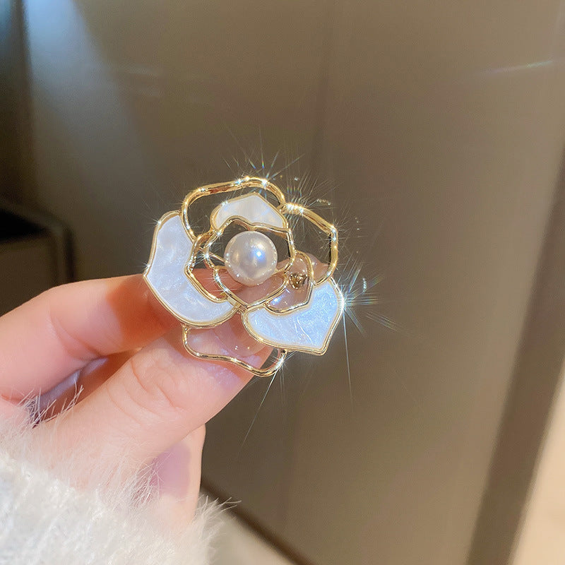 配饰胸针真金电镀麦穗山茶花轻奢高级感胸饰西装配饰 花朵锆石猫眼石胸针
