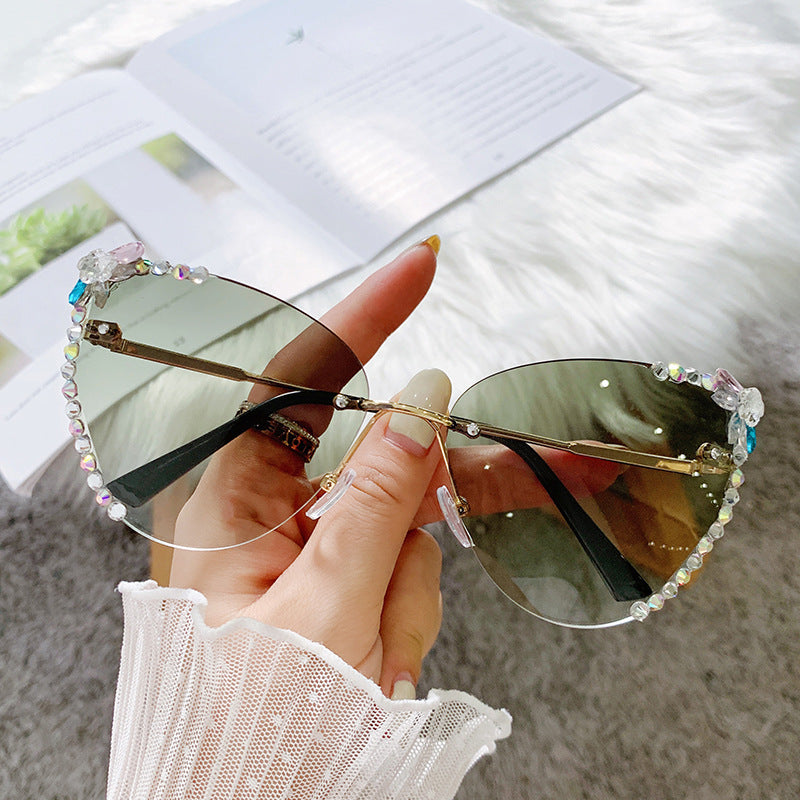 Women's fashion glasses 2024 跨境新款镶钻舞会墨镜女防紫外线大脸显瘦开车太阳眼镜女