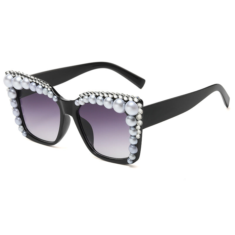 Women's fashion glasses 2023跨境镶钻新款猫眼太阳镜复古蝴蝶框墨镜ins女士大框遮阳眼镜