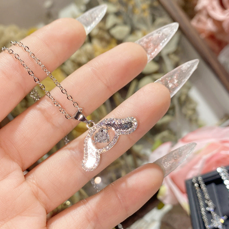 珠宝首饰山茶新款珠宝璀璨精致白钻项链女 镀18K金简约甜美少女超仙锁骨链