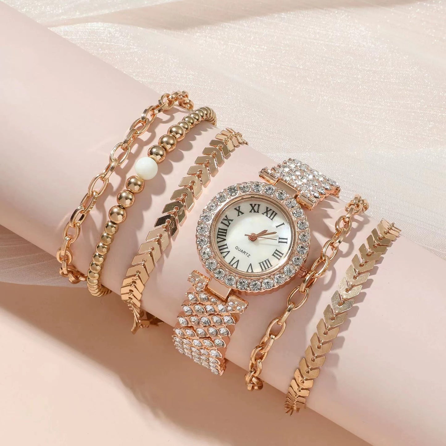 Fashion women's watch2023 New Foreign Trade Cross-Border Hot Casual Fashion Diamond-Embedded Simple Roman Pattern Women's Watch Six-Piece Gift Box