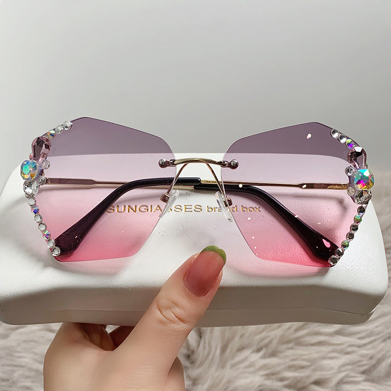 Women's fashion glasses 镶钻墨镜女网红韩版防紫外线太阳镜同款圆脸防晒时尚开车女士眼镜