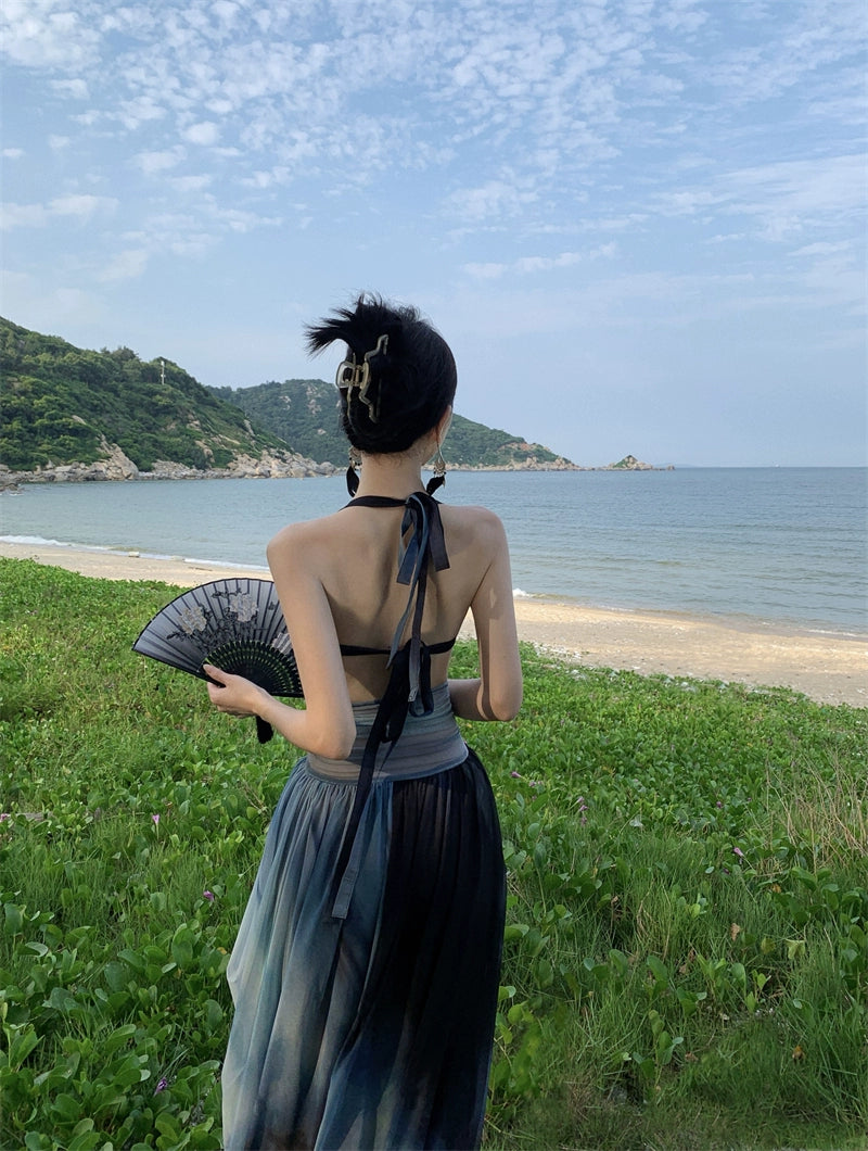 Fashion women's wear Thailand Sanya Holiday Halter Dress Summer Backless Seaside Travel Wear and Take Photos Beach Skirt Atmosphere