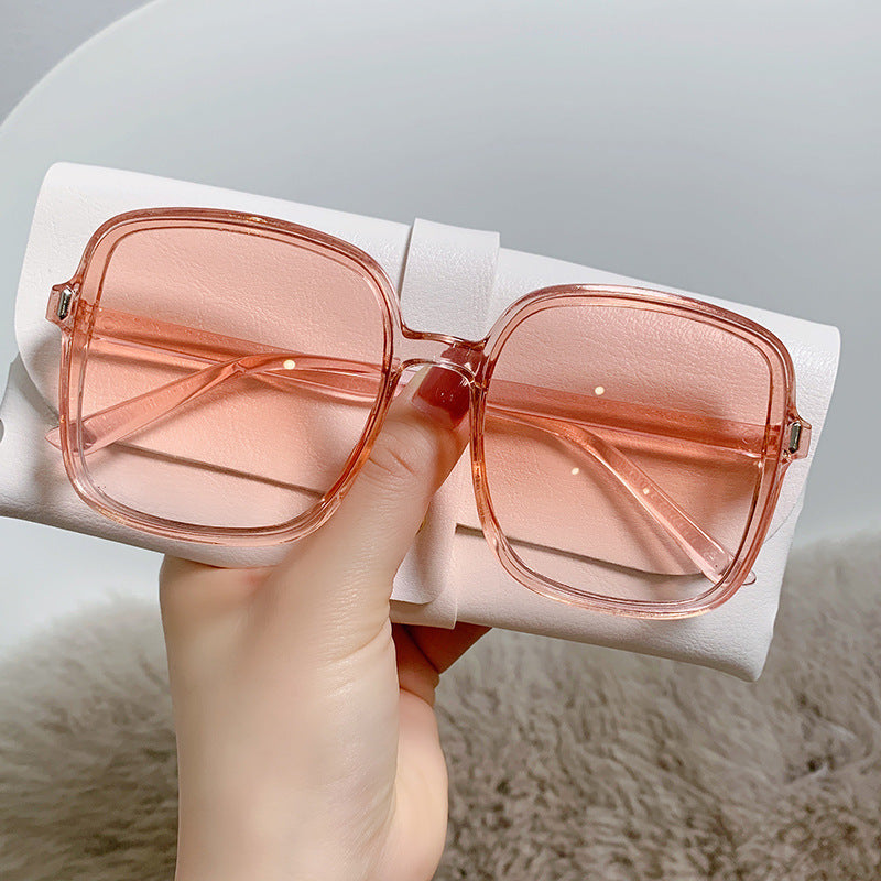 New 2022 meter nail square sunglasses with gradient color sunglasses, women's trendy UV resistant retro sunglasses