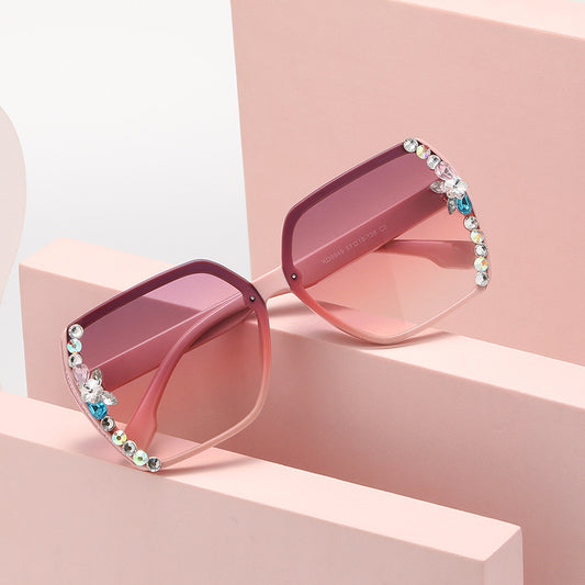 Women's fashion glasses 跨境新款镶钻时尚女士百搭太阳镜无框切边水钻墨镜优雅太阳眼镜