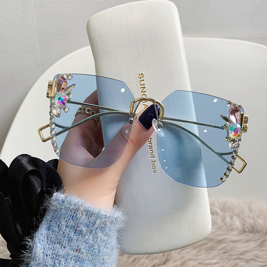 Women's fashion glasses 2022新款镶钻太阳镜女跨境B家无框切边时尚金属大框墨镜太阳眼镜