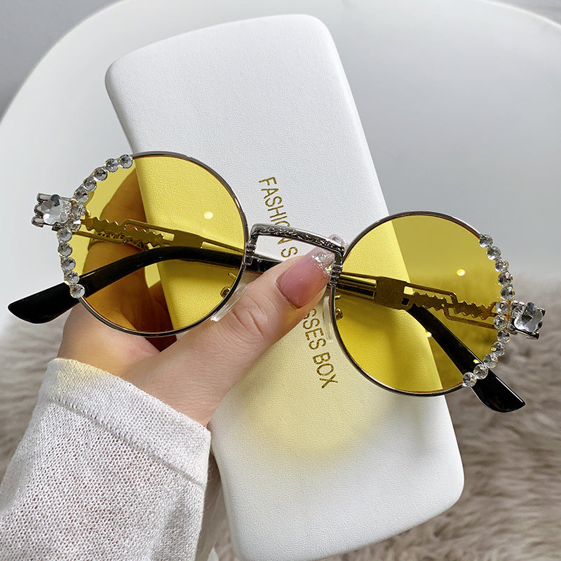 Women's fashion glasses 欧美跨境网红抖音潮款太阳镜女士开车遮阳墨镜个性圆框镶钻眼镜