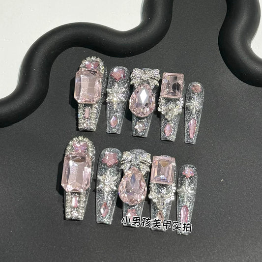 (Hand made nail) Little boy nail art handmade wearing nail patches, noble and luxurious, little princess sparkling pink diamonds