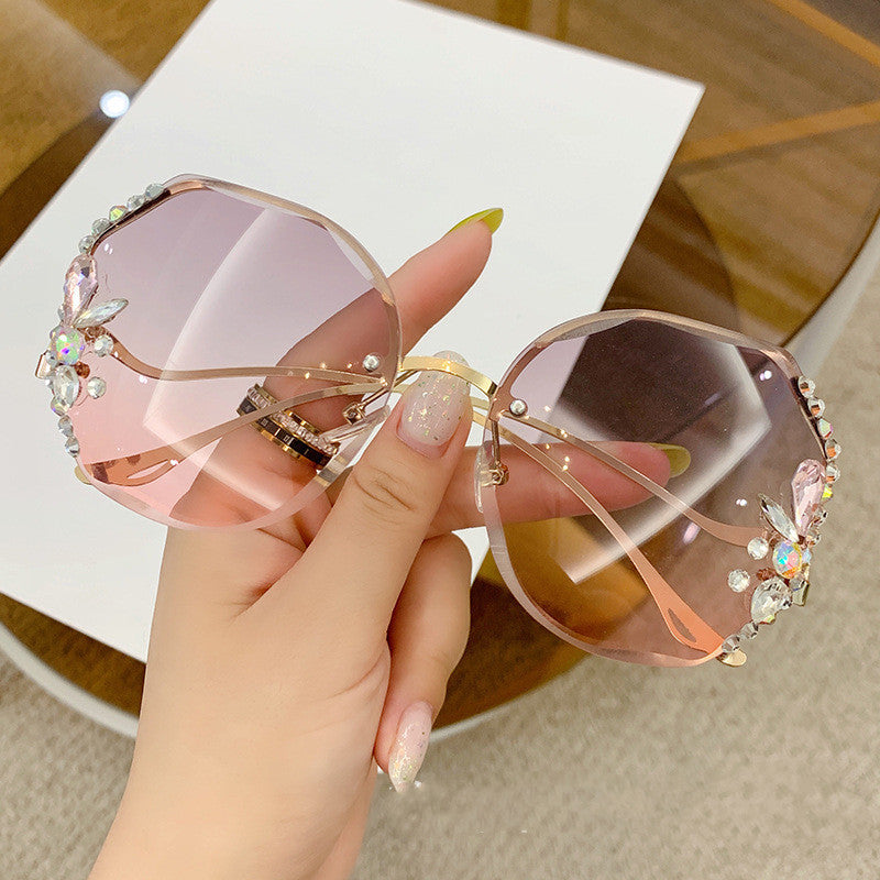 Women's fashion glasses 跨境新款2022时尚水钻墨镜女潮款防紫外线防晒眼镜显瘦太阳镜韩版