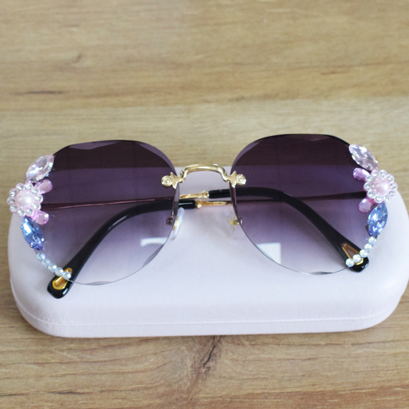 Women's fashion glasses 定制学院风跨境无框镶钻太阳镜女圆脸大脸显瘦2022新款墨镜女渐变