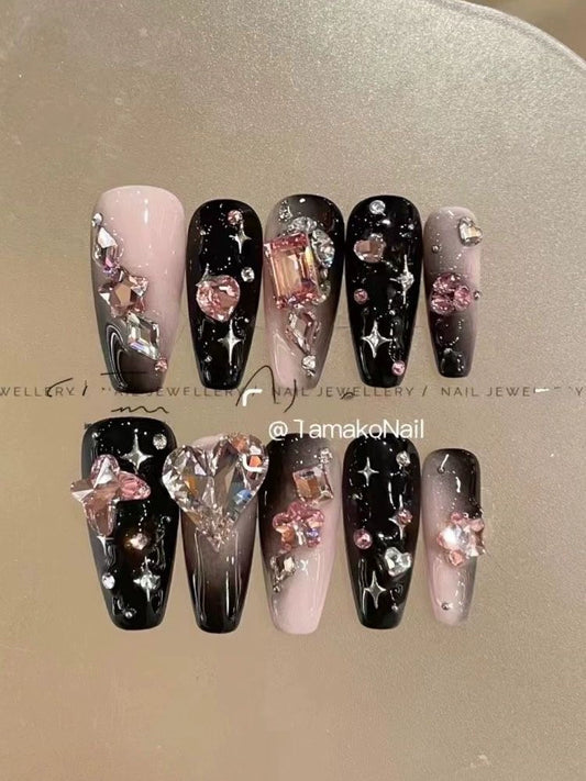 (Hand-made nail) Sharla Cheung | Millennium Spice Girl y2k sweet and cool crit hand-made manicure online celebrity explosions senior lazy people wear armor.