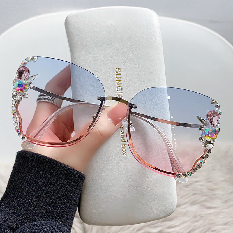 Women's fashion glasses 跨境欧美新款镶钻墨镜女防紫外线太阳镜圆脸防晒时尚开车女士眼镜