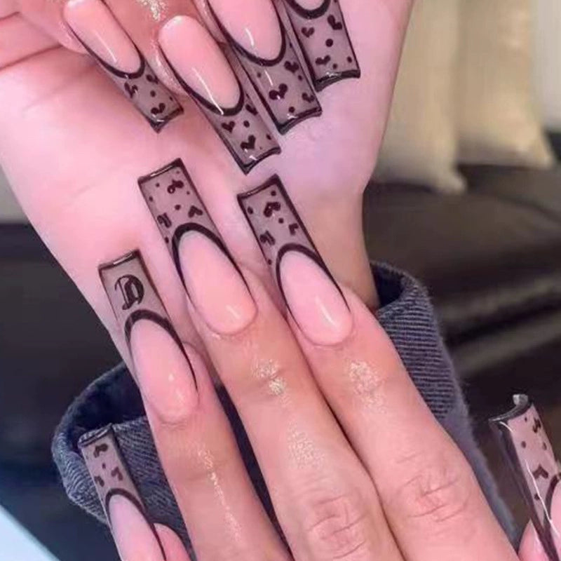 (Hand-made nail) The dark fairy in Europe and America is dying, the magic mirror powder is white, and the finished nail product, Millennium Spice Girl fake nails patch, is worn for a long time.