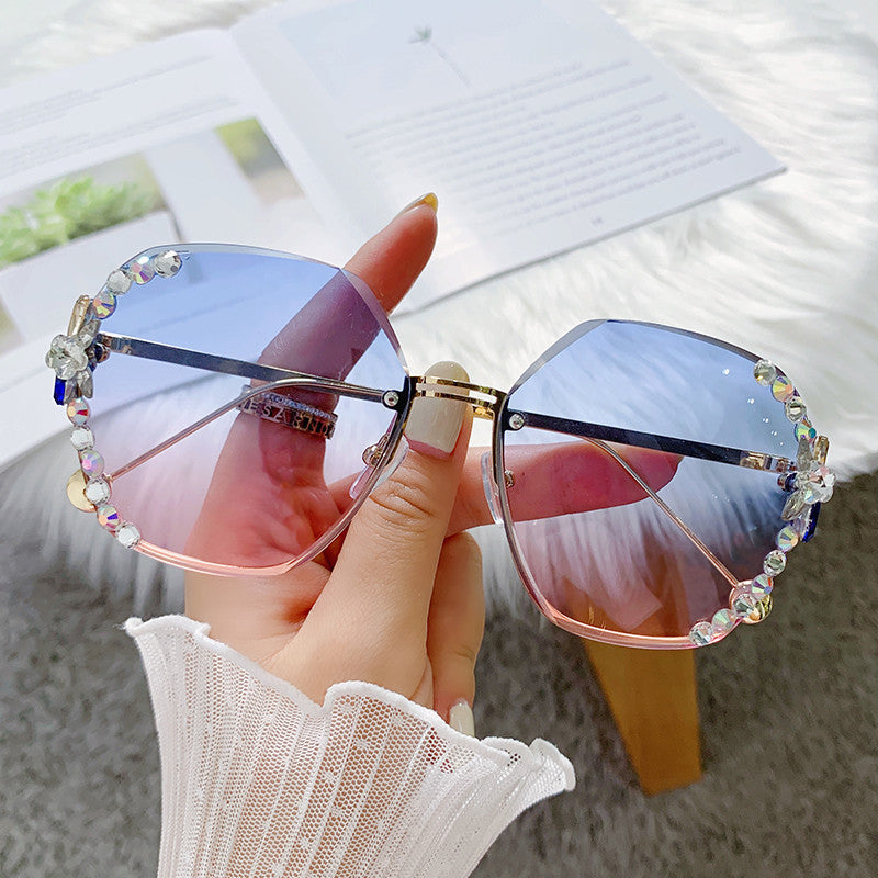 Women's fashion glasses网红ins墨镜女镶钻韩版潮街拍防晒时尚显瘦防紫外线太阳镜女