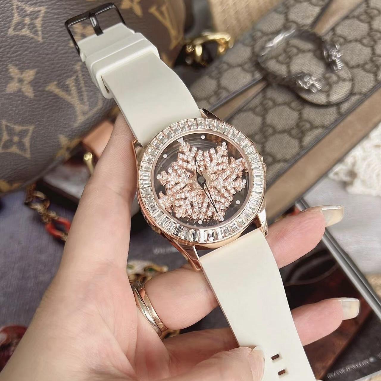 Fashion women's watchMishali Women's Best-Seller on Douyin Silicone Good Luck Comes Five-Pointed Star Snowflake Large Dial Watch