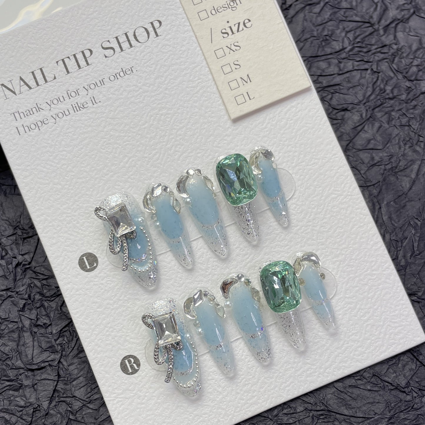 (reusable nail)Cold, luxurious, hollowed out, French, high-grade sense, blue hand-wearing armor, dreaming, online celebrity Xiaohongshu, light and luxurious.