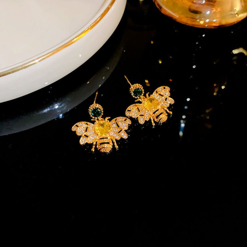 银针锆石蜜蜂耳环欧美轻奢高级感气质耳钉小众ins设计耳饰女批发