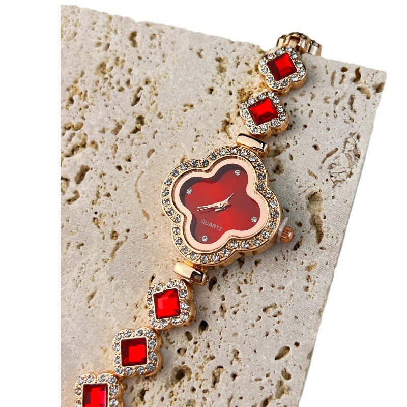 Fashion women's watchLight Luxury Women's Watch New Four-Leaf Clover Fashion High Sense New Ruby Special-Interest Design Diamond Watch Batch