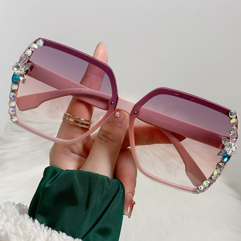 Women's fashion glasses 镶钻墨镜女款韩版潮无框水晶切边太阳眼镜女士防紫外线镶钻太阳镜