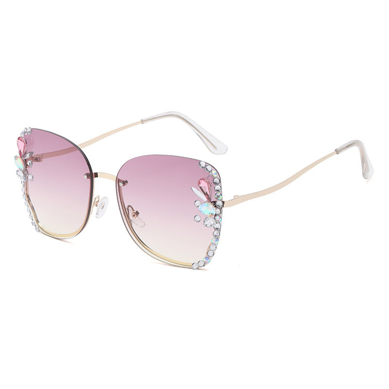 Women's fashion glasses 2023网红镶钻蝶形太阳镜女潮韩版气质方圆脸显瘦街拍防紫外线墨镜