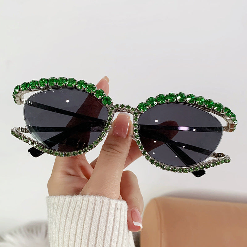 Women's fashion glasses 2023外贸跨境猫眼形镶钻太阳镜欧美街拍网红个性彩钻墨镜女批发