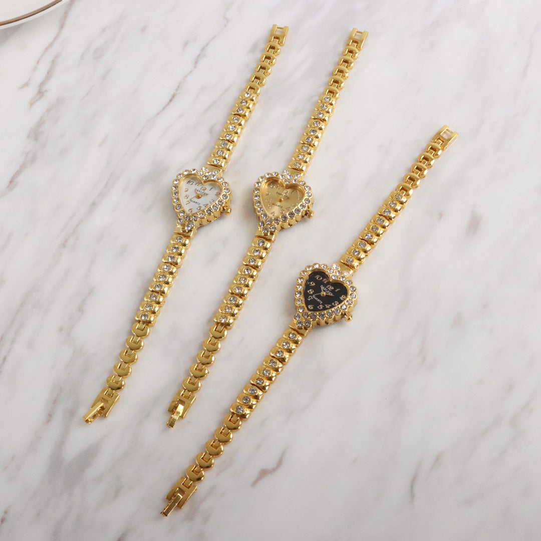 Fashion women's watchCross-Border Fashion Personalized Diamond Women's Watch Heart-Shaped Rhinestone Fashion Quartz Bracelet Watch Foreign Trade Wholesale 2293