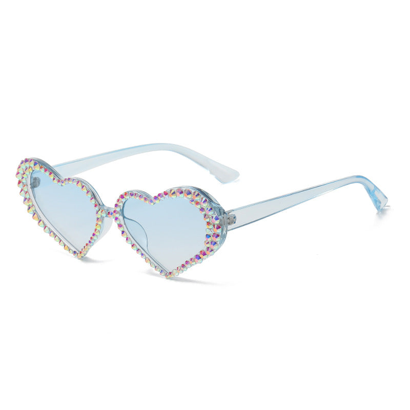 Women's fashion glasses 2023跨境爱心镶钻猫眼太阳镜桃心女士墨镜防紫外线手工钻石眼镜