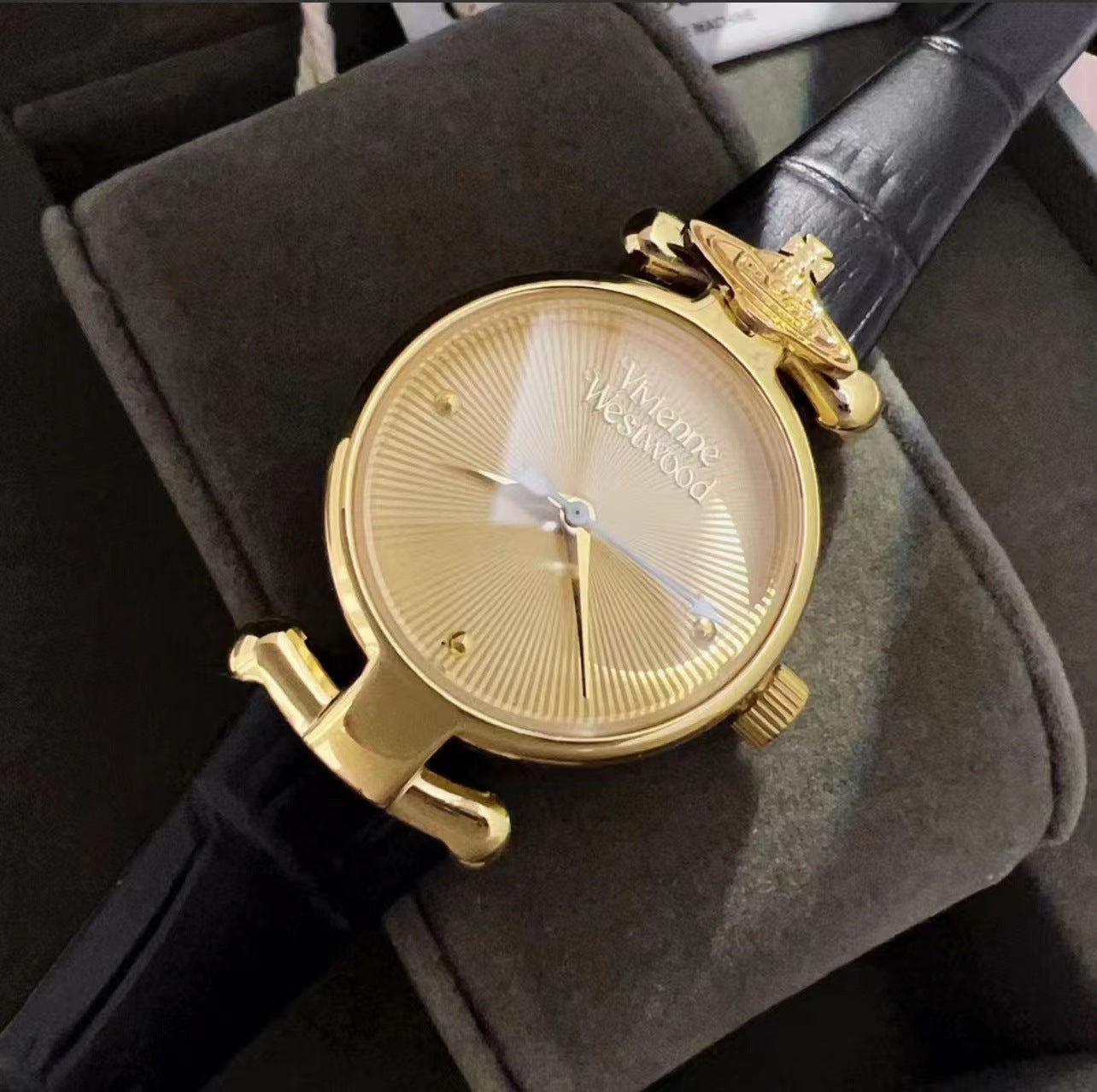 Fashion women's watchOne Piece Dropshipping Weiwei'an Queen Mother Ice Crushing Blue Watch New Dark Plum Purple Women's Watch Pitaya Saturn Small Golden Watch