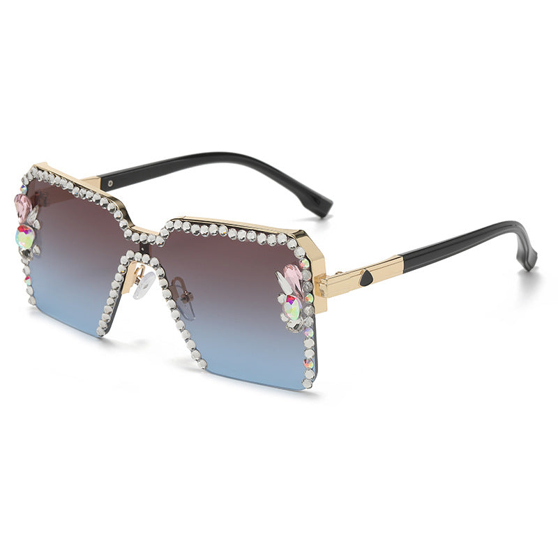 Women's fashion glasses 2023跨境欧美大框镶钻太阳镜女时尚水钻墨镜防紫外线户外驾驶旅行