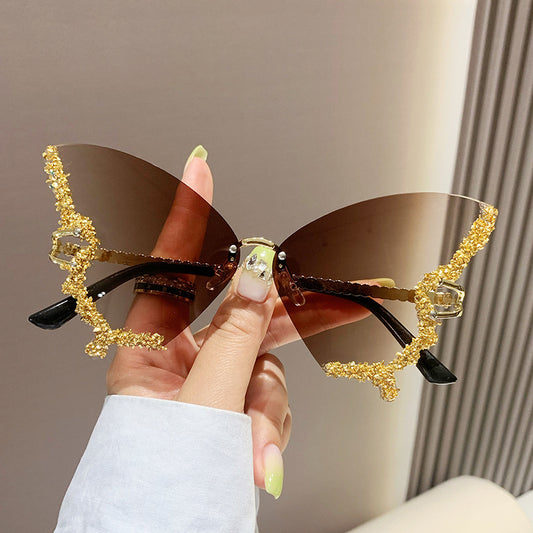 Women's fashion glasses 新款跨境大框蝴蝶镶钻无框太阳镜女ins时尚个性拍照墨镜夸张舞会