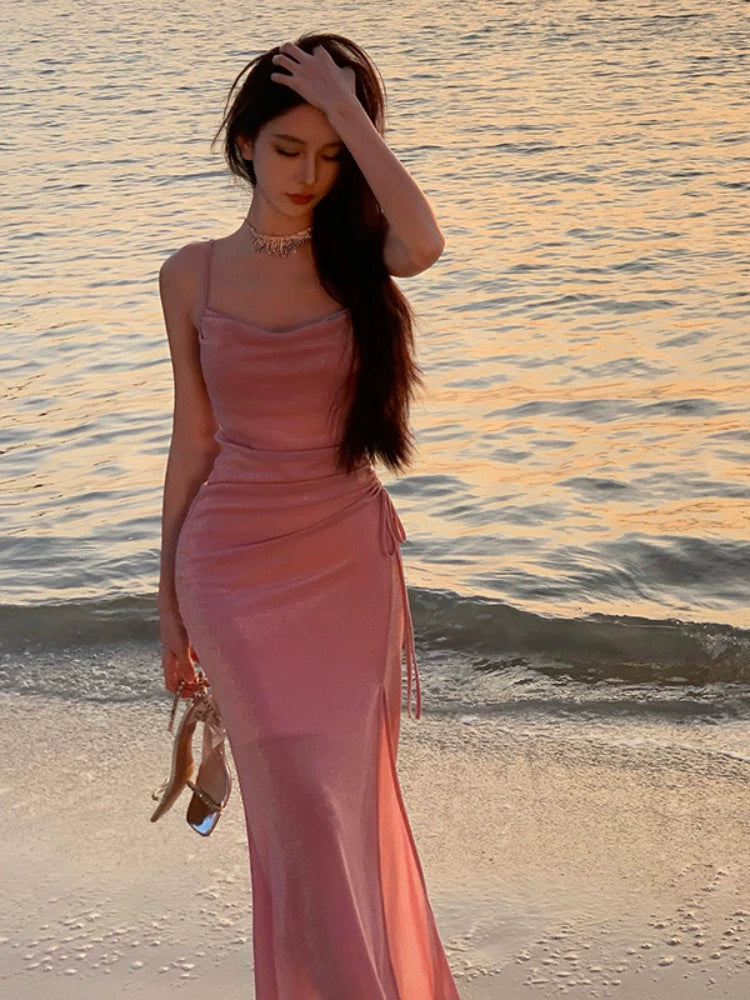 Fashion women's wear Seaside Holiday Beautiful Small Skirt High Sense French Style Temperament Ladies Annual Meeting Dress Sling Dress 2024