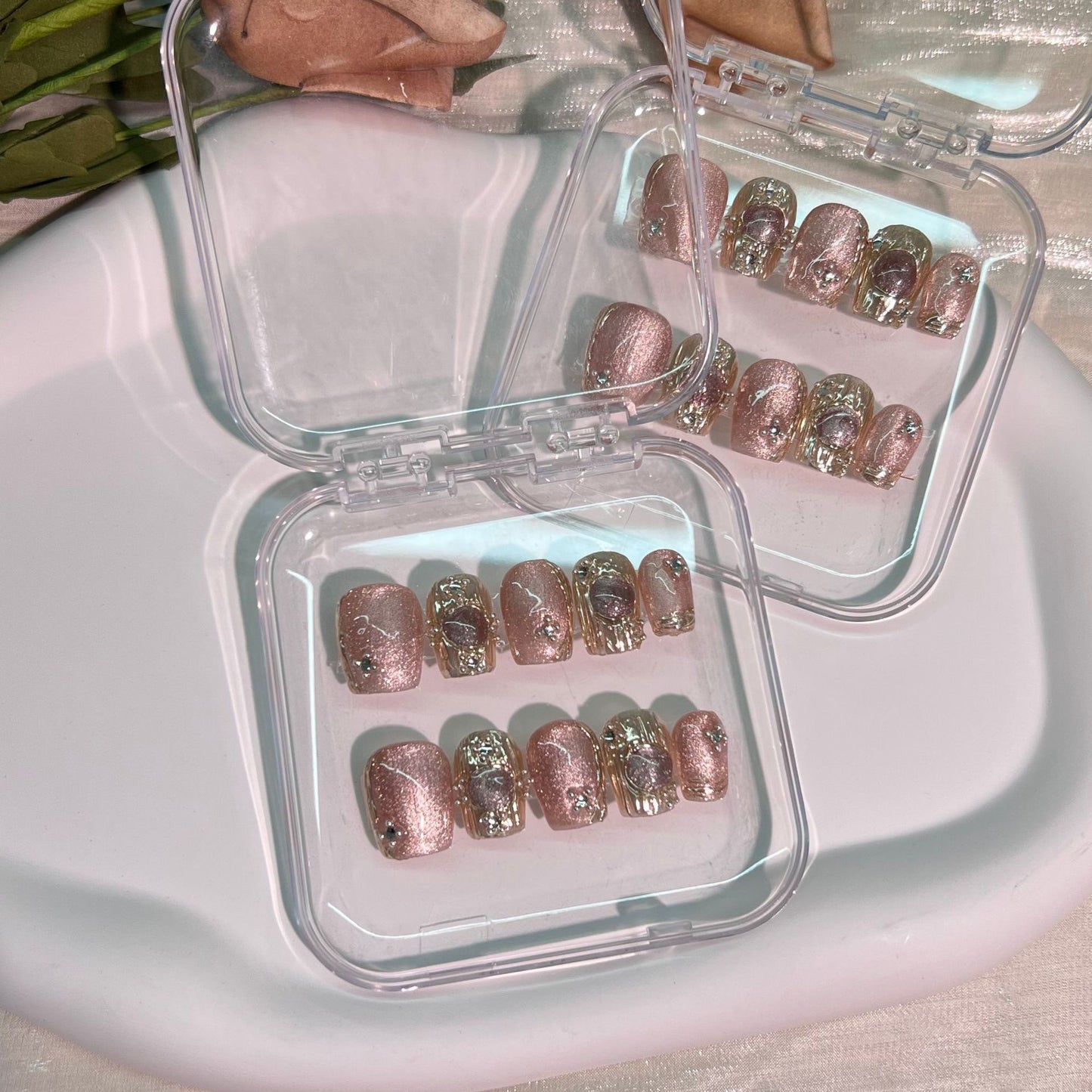 (Hand-Made Nail) Water-Light Yarn Cat Eye Handmade Wear Nail Stickers Pink Cat Eye White Short Medium Hardware Girl Light Luxury Advanced