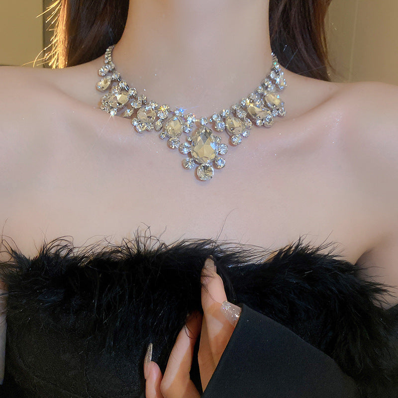 Diamond  jewelry Oval necklace Fashion high touch collarbone chain niche design high-cold-wind styl  necklaces