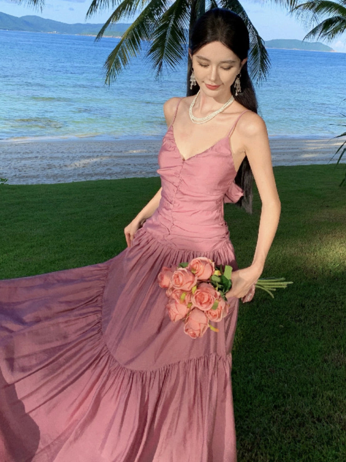 Fashion women's wear Beautiful Dopamine Special-Interest Design Lace-up Pleated Backless Vacation Style Sling Dress High-Grade Sense Temperament Long Dress
